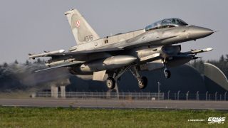 Łukasz_F-16_Krzesiny_2018_v3-min